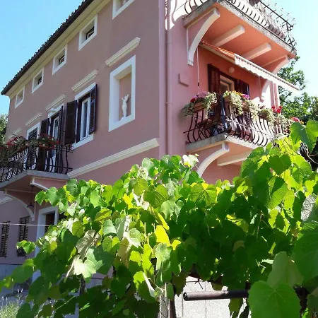 Lusetic Apartment