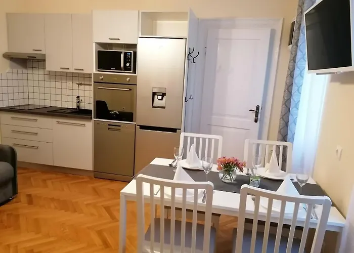 Apartman Lusetic *